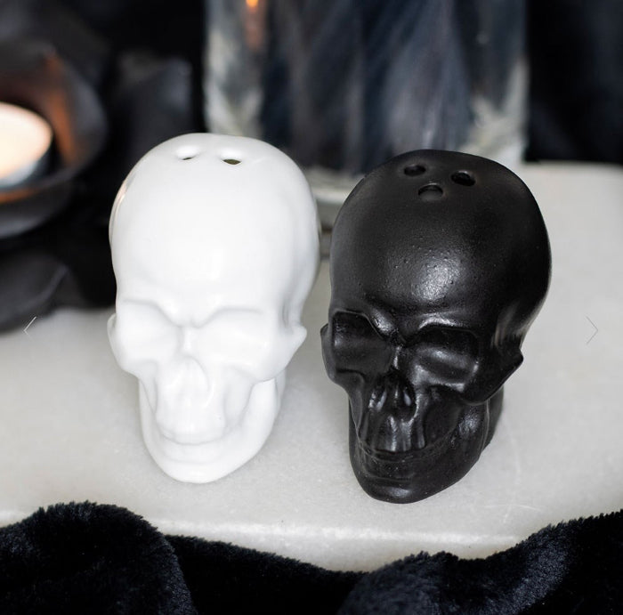 Skull Shaped Salt and Pepper Shakers Set