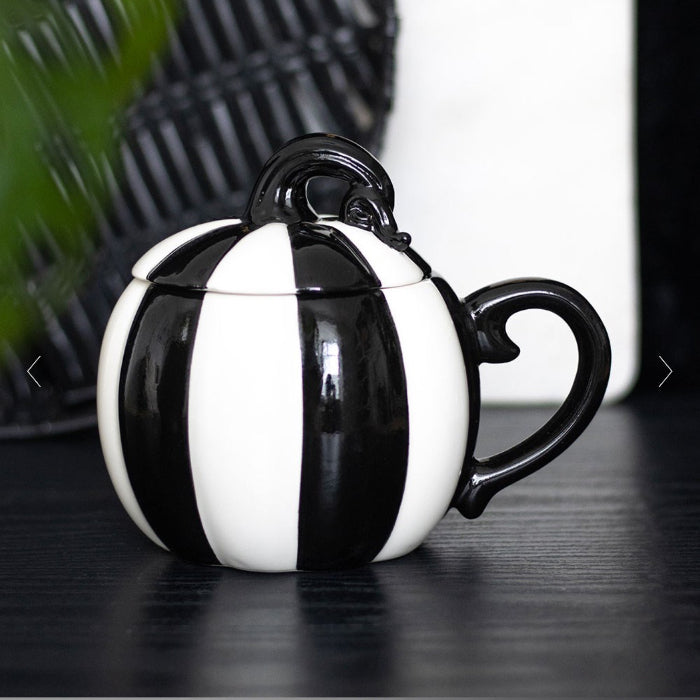 Black and White Striped Pumpkin Lidded Mug - Novelty Gothic Mug
