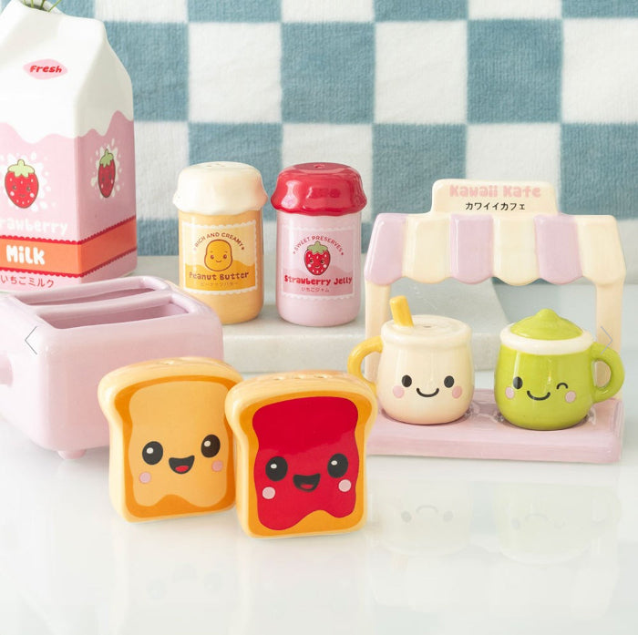 Kawaii Latte Salt and Pepper Shakers | Home Decor