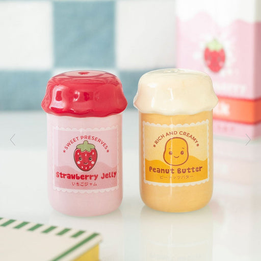 Kawaii Peanut Butter and Jelly Jar Salt and Pepper Shakers | Decor 