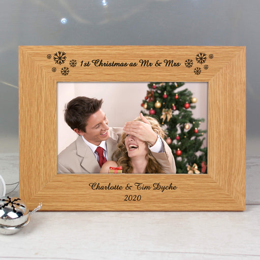 Personalised Oak Finish 6x4 Snowflake Christmas Photo Frame