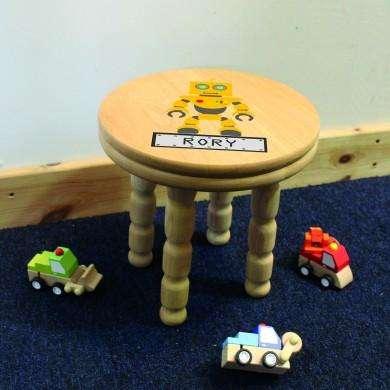 Personalised Robot Wooden Stool - Myhappymoments.co.uk