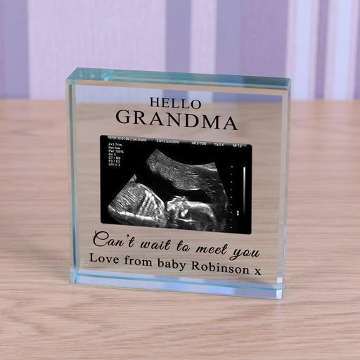 Personalised Baby Bump Photo Glass Token - Cant Wait To Meet You