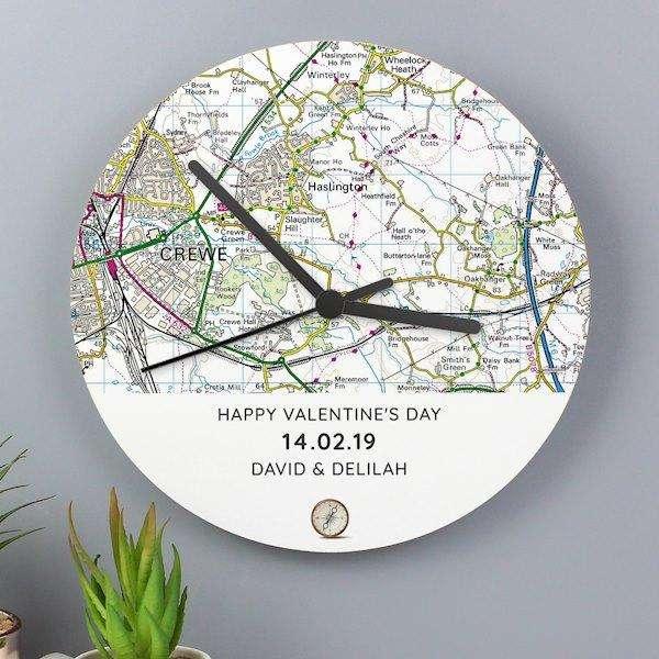 Personalised Present Day Map Compass Wooden Clock - Myhappymoments.co.uk