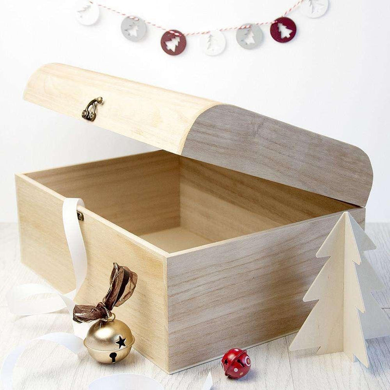 Personalised Christmas Eve Chest - Myhappymoments.co.uk