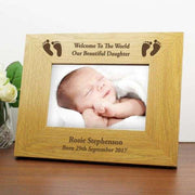 Personalised Oak Finish 6x4 Landscape Baby Footprints Photo Frame - Myhappymoments.co.uk