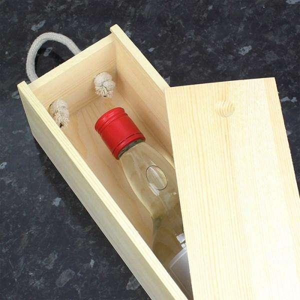 Personalised Merry Christmas Bottle Presentation Box - Myhappymoments.co.uk