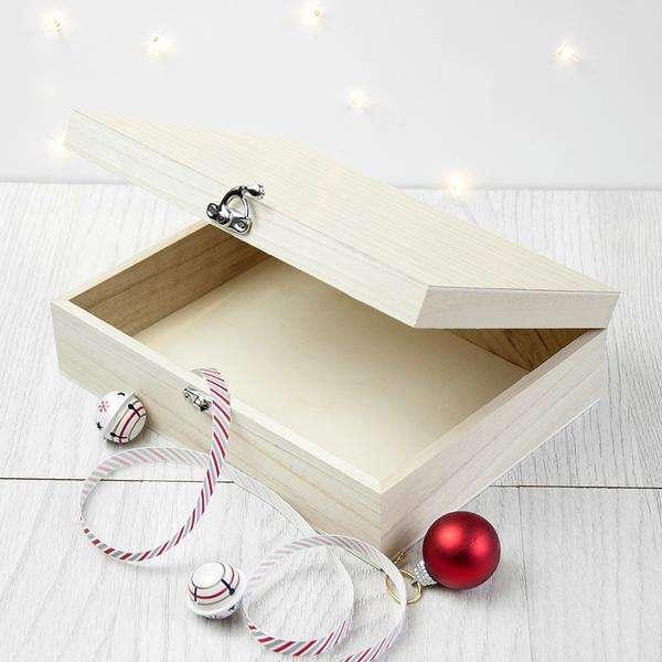 Personalised Christmas Eve Box - Bauble Design - Myhappymoments.co.uk