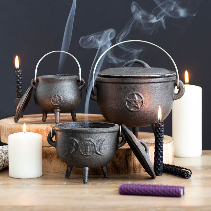 11cm Cast Iron Cauldron With Pentagram
